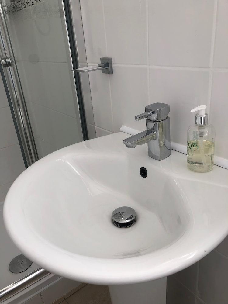 维清汉姆住宿加早餐旅馆 霍利黑德 外观 照片